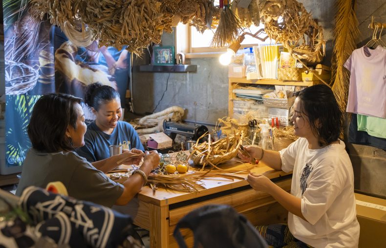 島で暮らす、島の人とつながる | Page 15800 of 1 | 沖縄離島専門の