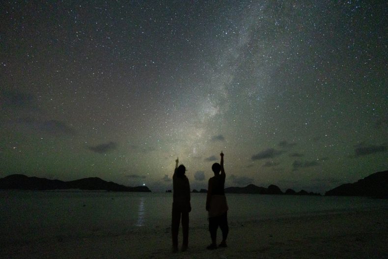 母娘で座間味島へ。満天の星に包まれる絶景フォトツアー体験